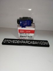 KİA RİO CAM AÇMA DÜĞMESİ ÖN SAĞ ORİJİNAL 93575-1W010