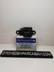 HYUNDAİ STAREX CAM AÇMA DÜĞMESİ ÖN SAĞ 935804A000