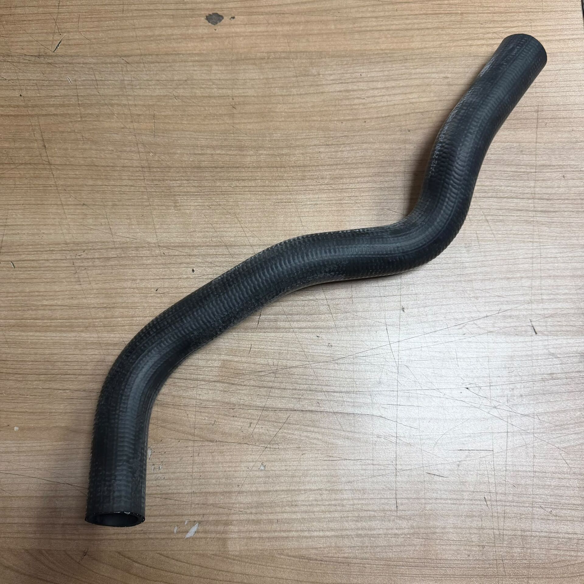 HYUNDAİ ELANTRA RADYATÖR ALT HORTUMU 1996-2000 25412-29100 KORE