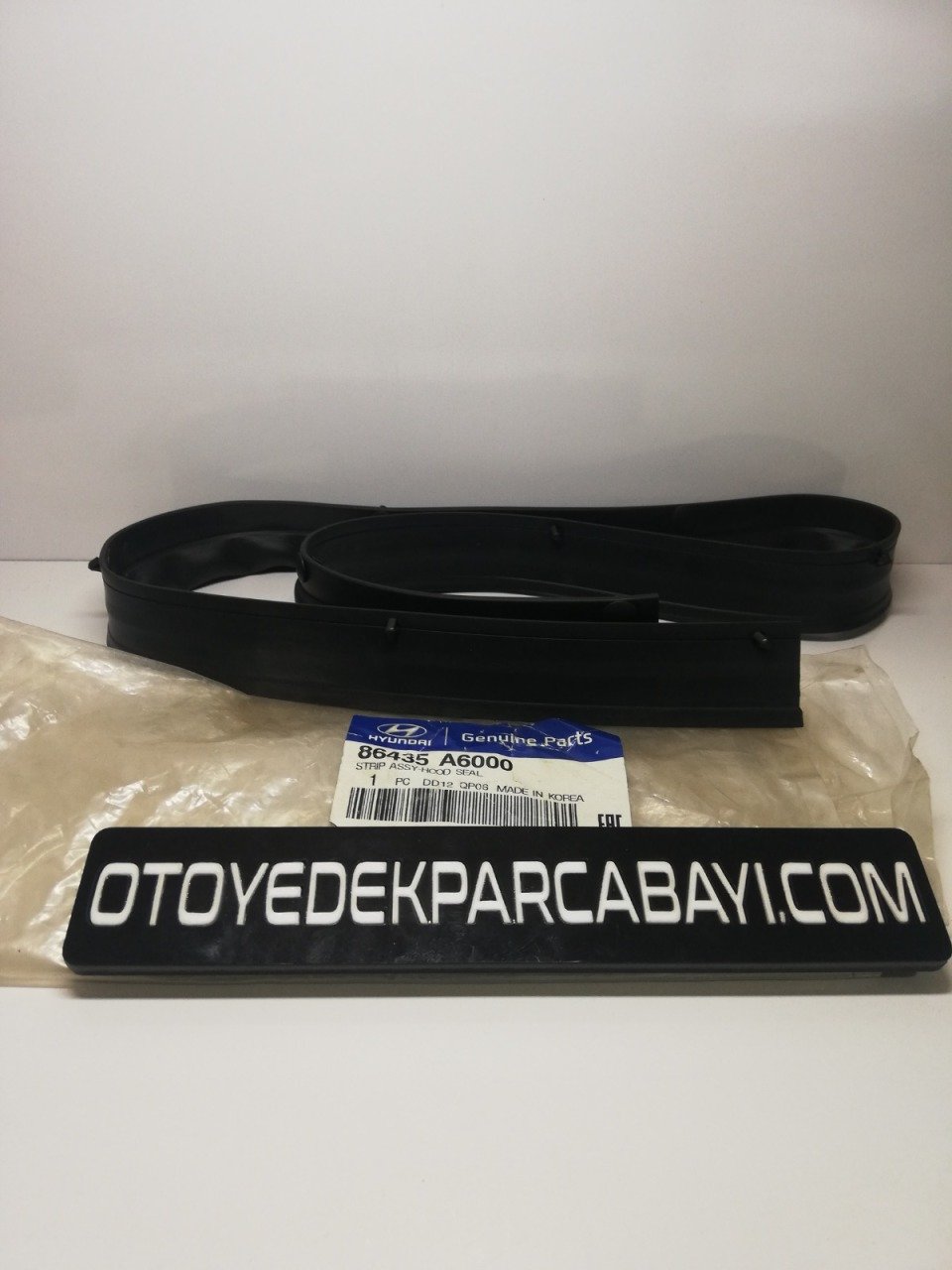 HYUNDAİ İ30 ÖN KAPUT ÜST LASTİĞİ 2012-2016 86435-A6000