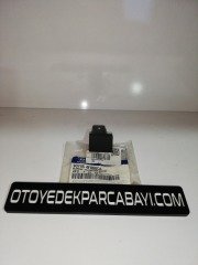 HYUNDAİ H100 KAMYONET SİS LAMBA ANAHTARI ÖN 937454F000CA