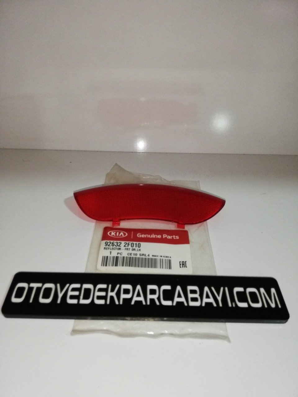 Kia Cerato Kapı Döşeme Lamba Camı Ön Sol (2003-2009)