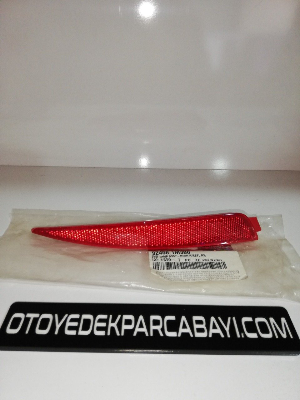 KİA CERATO ARKA TAMPON REFLEKTÖRÜ SAĞ 10-13 92406-1M300 ORİJİNAL