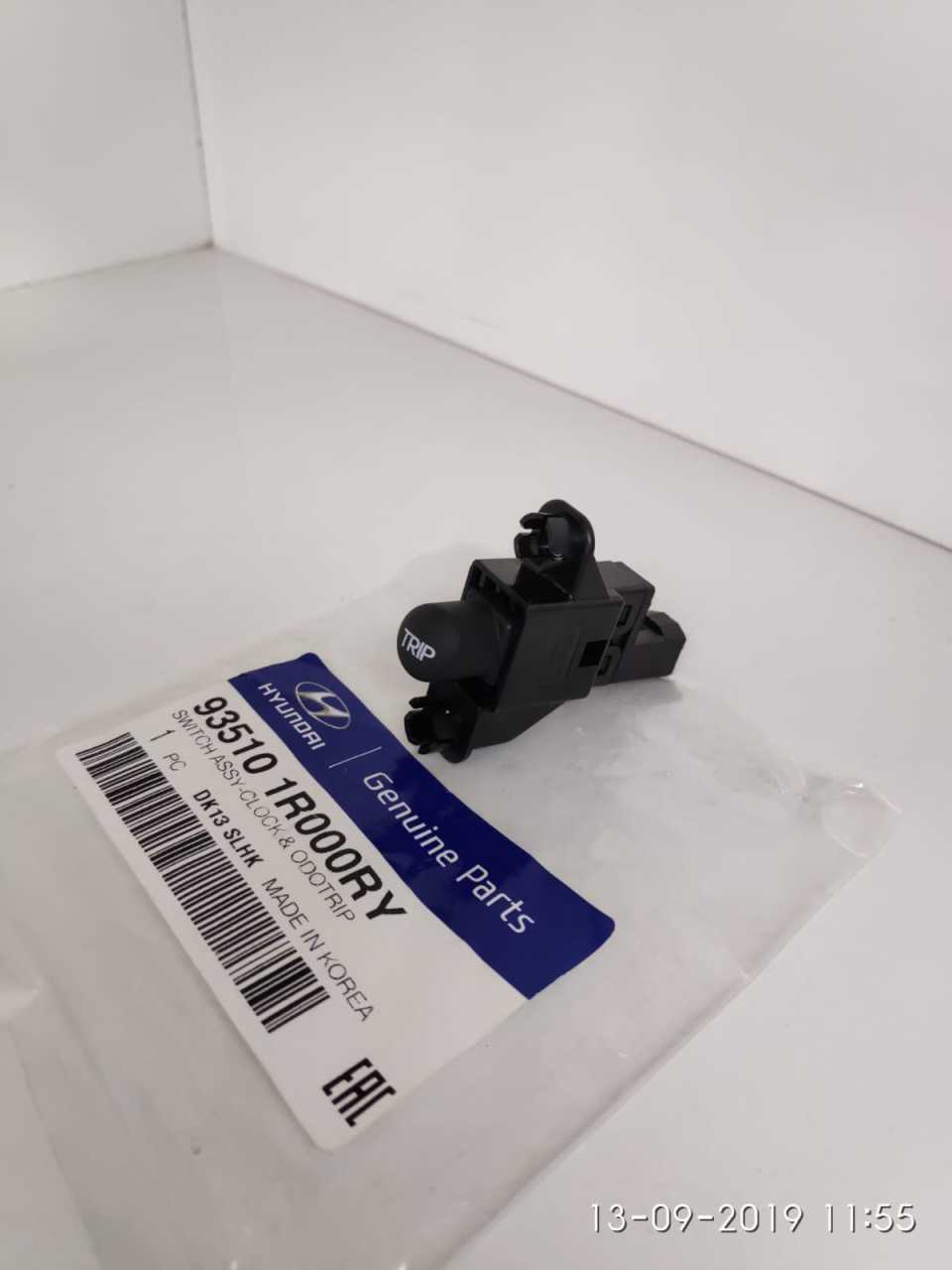 HYUNDAİ ACCENT TRIP DÜĞMESİ ORİJİNAL 93510-1R000RY