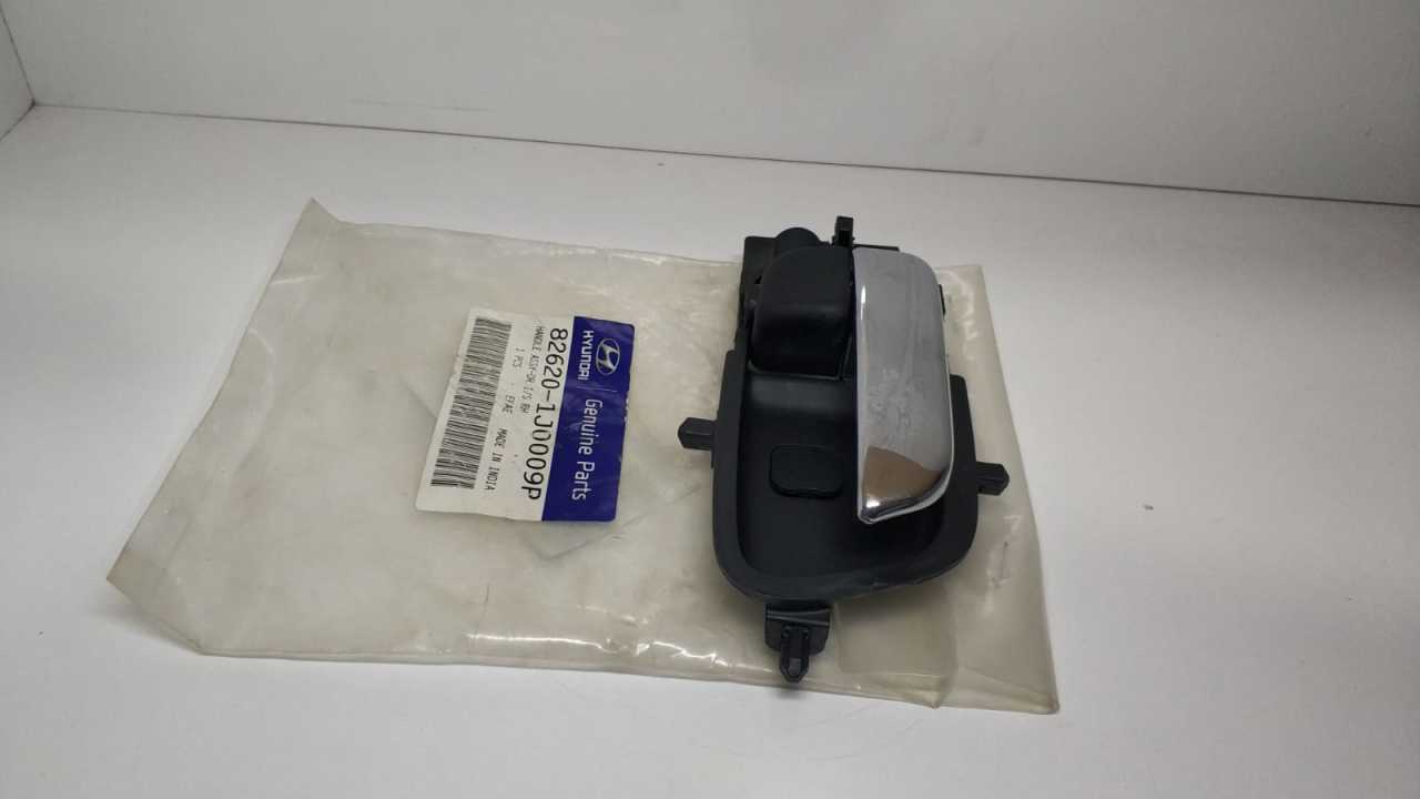 HYUNDAİ İ20 ÖN SAĞ İÇ KAPI KOLU ORİJİNAL 82620-1J0009P