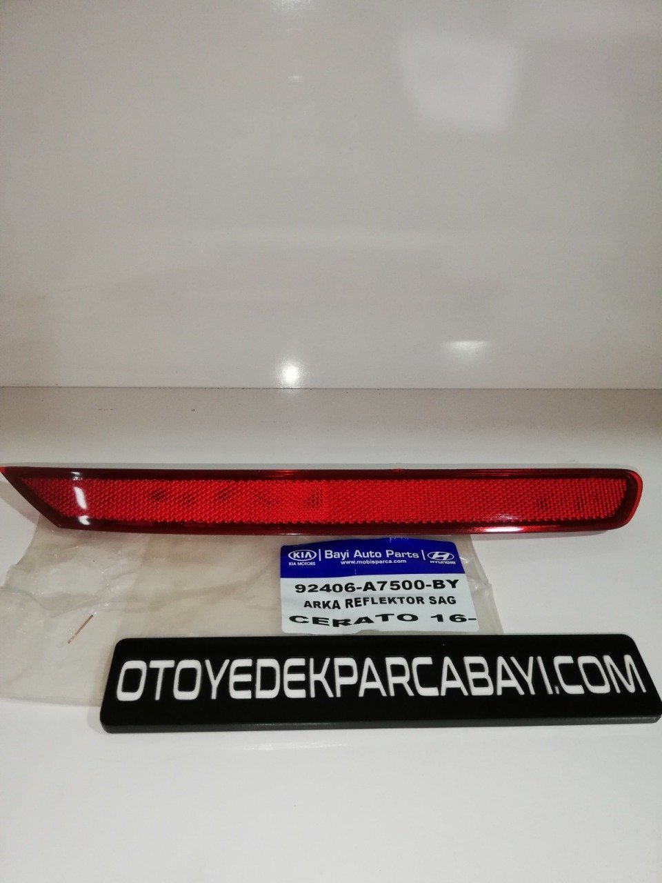 Kia Cerato Arka Reflektör Sağ 16-20