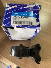 HYUNDAİ COUPE ARKA MOTOR KULAĞI ORİJİNAL 21930-2C051
