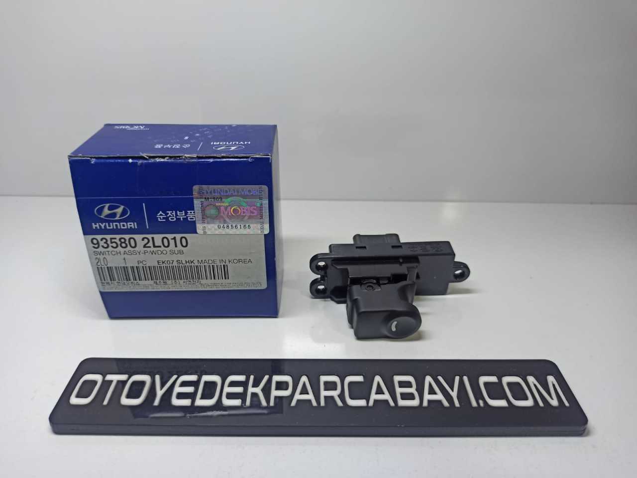 Hyundai İ30 2007-2012 Ön Sağ Cam Açma Düğmesi