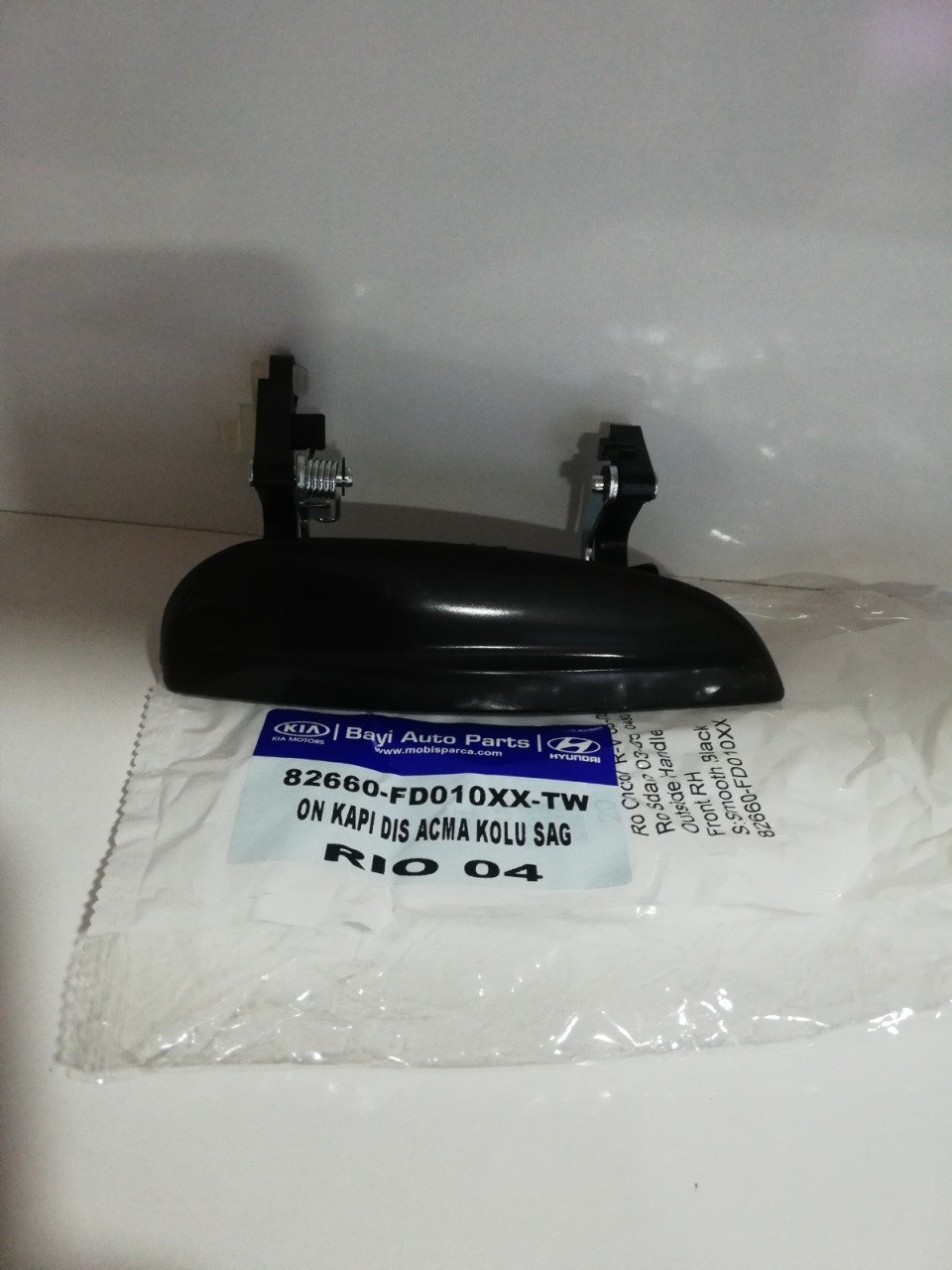 KİA RİO DIŞ KAPI AÇMA KOLU ÖN SAĞ 04-05 82660FD010XX