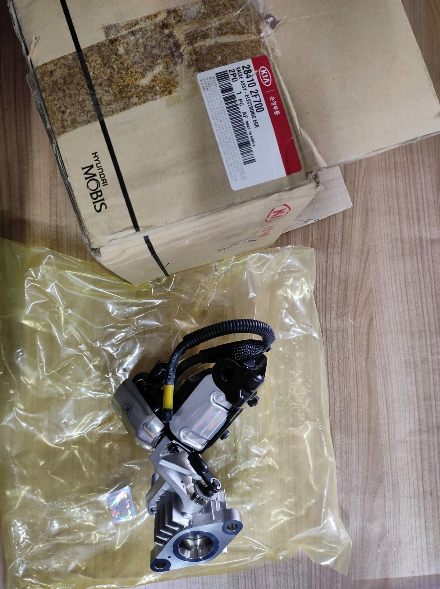 HYUNDAİ SANTAFE EGR VALFİ KOMPLE ORJİNAL 284102F700