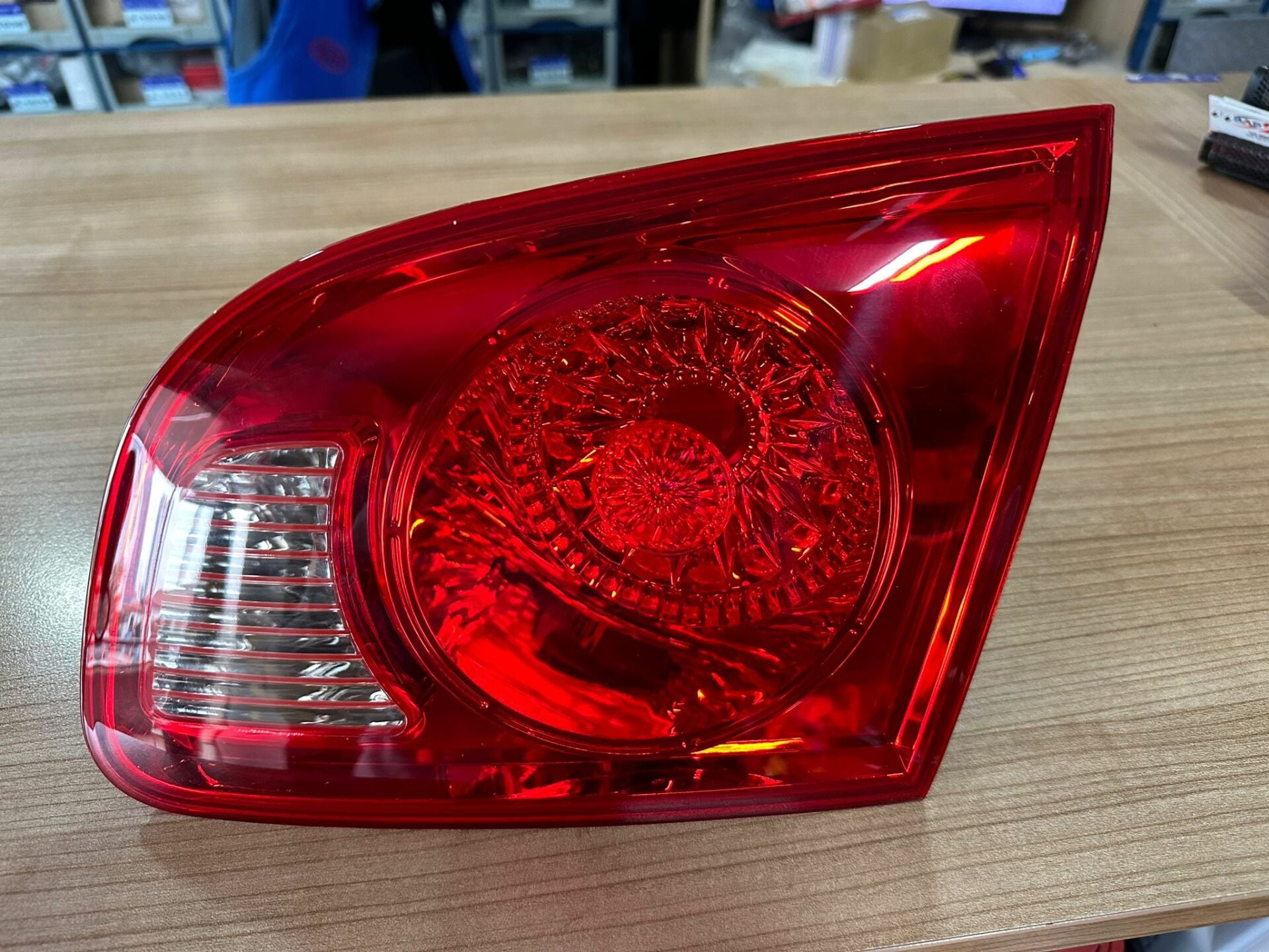 HYUNDAİ Santafe Sağ İç Stop 92460-2B000 Orijinal