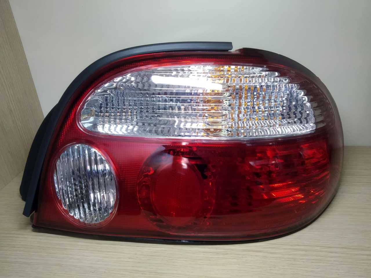 KİA SEPHİA SAĞ STOP 1998-2000 0K2A151150 MUADİL