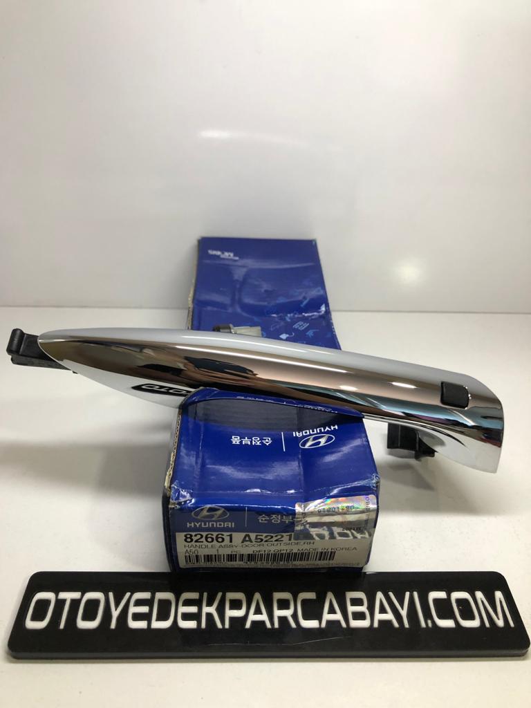 Hyundai i30 Dış Kapı Kolu Sağ (Orijinal) Düğmeli