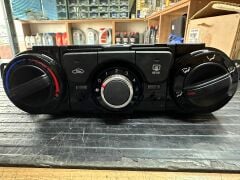 HYUNDAİ i20 Klima Kontrol Paneli 2012-2014 97250-4P500 Orijinal