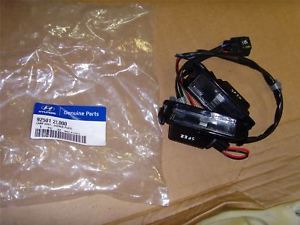 HYUNDAİ İ30 PLAKA LAMBASI ÇİFT 2007-2011 92501-2L000 ORİJİNAL