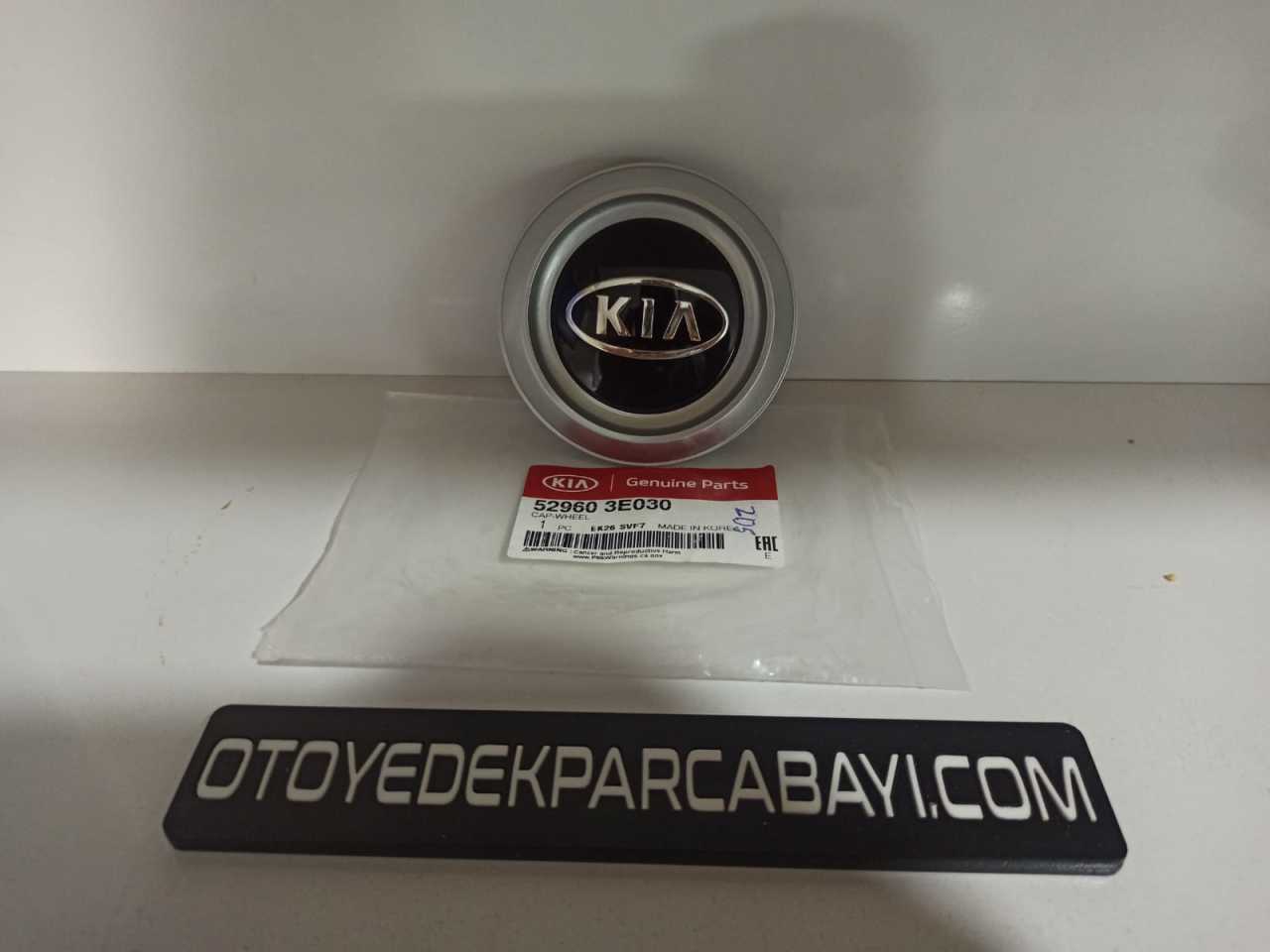 KİA SORENTO JANT GÖBEĞİ KAPAĞI 2003-2009 52960-3E030