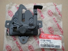 811301H000 KİA CEED KAPUT KİLİDİ 2007-2012  (ORJİNAL)