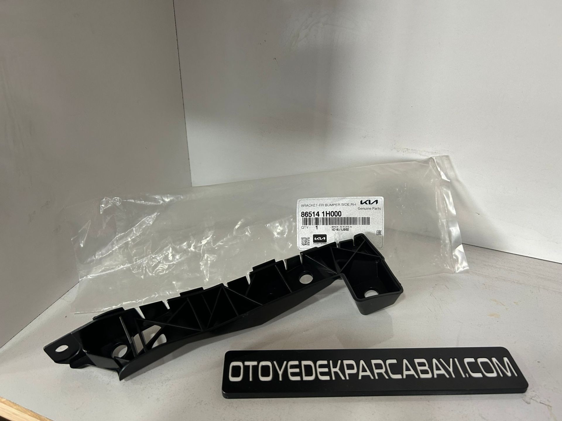 KİA CEED ÖN TAMPON KÖŞE BRAKETİ SAĞ ORİJİNAL 86514-1H000-A