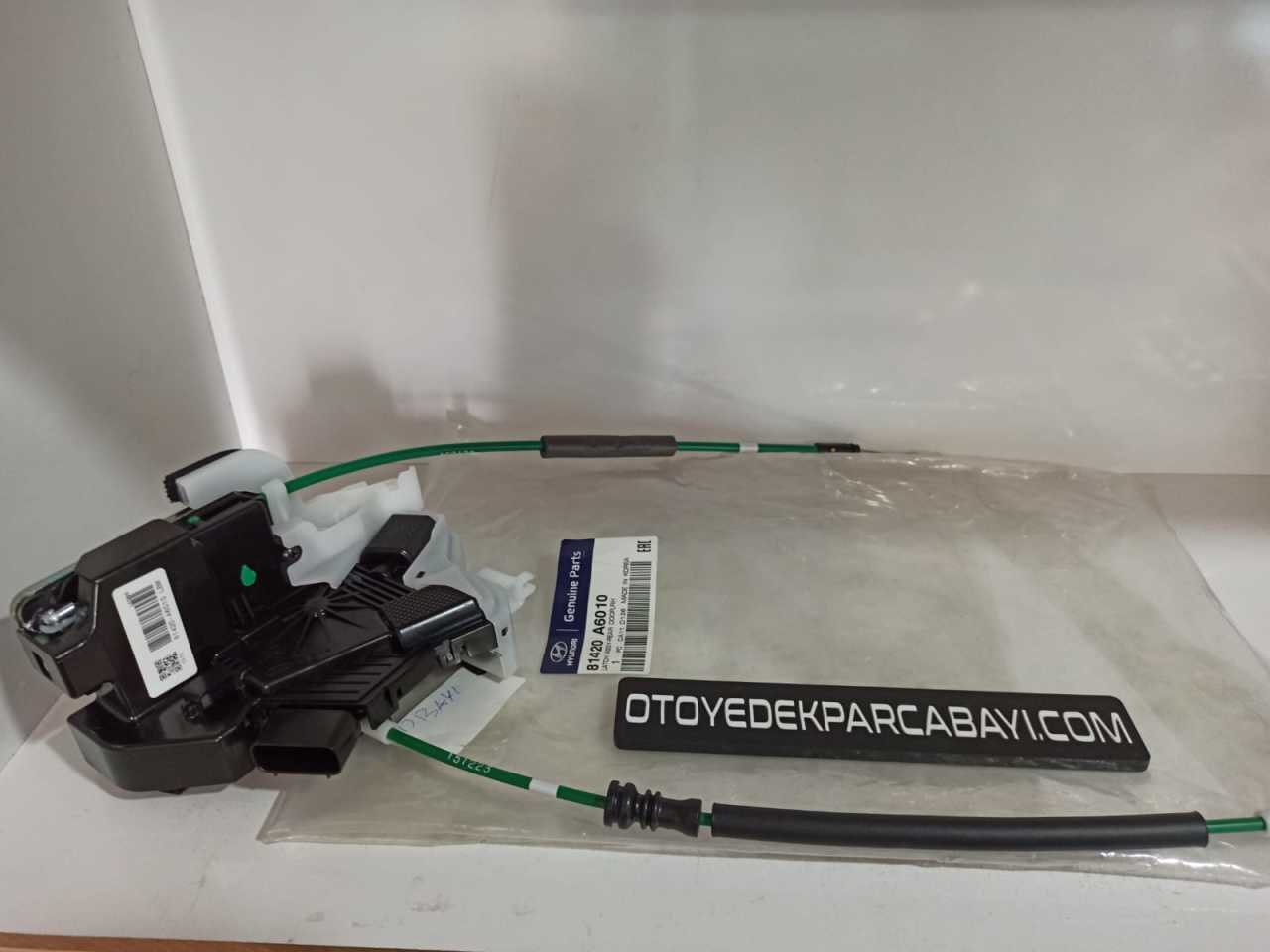 HYUNDAİ İ30 KAPI KİLİDİ SAĞ ARKA 81420-A6010