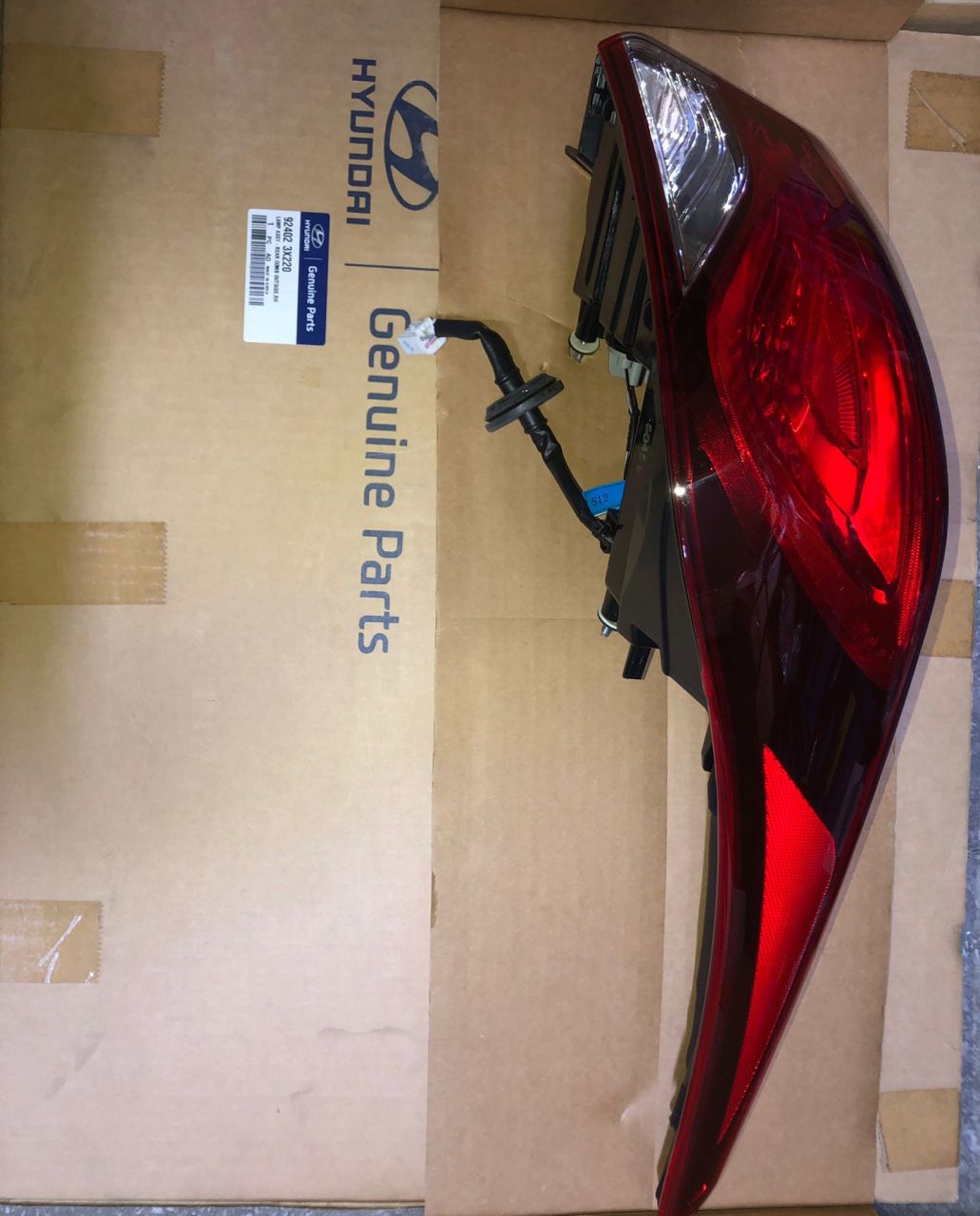 Hyundai Elantra Sağ Arka Stop (Orijinal)