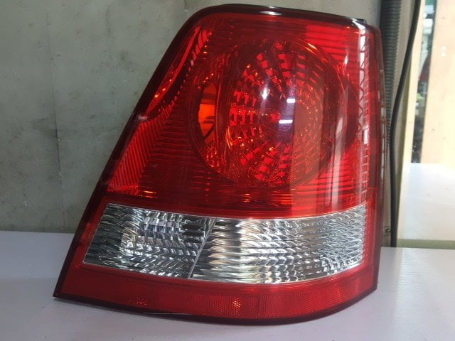 KİA SORENTO SAĞ ARKA STOP (2003-2006)