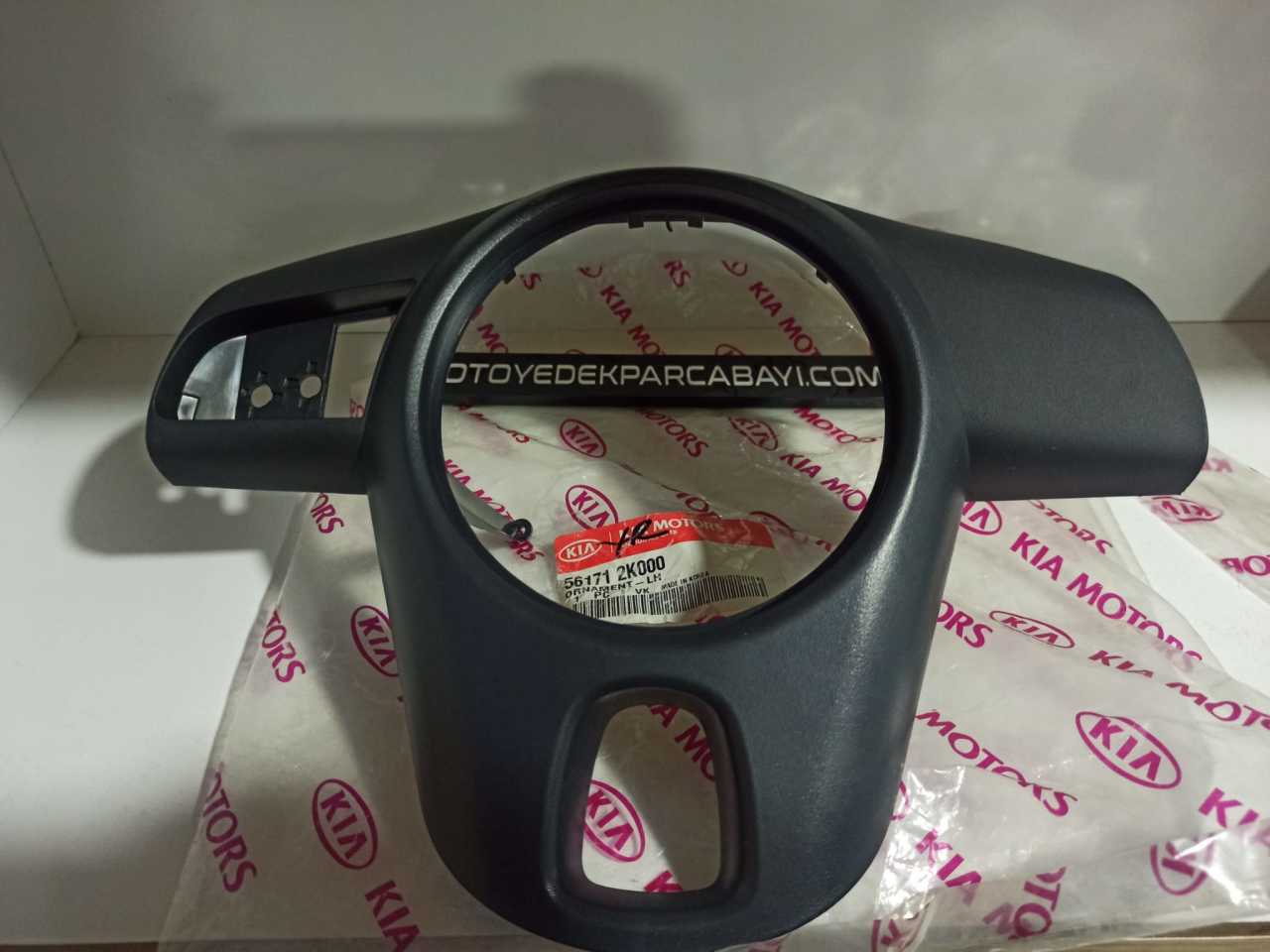 Kia Soul Direksiyon Kapak (561712K000)
