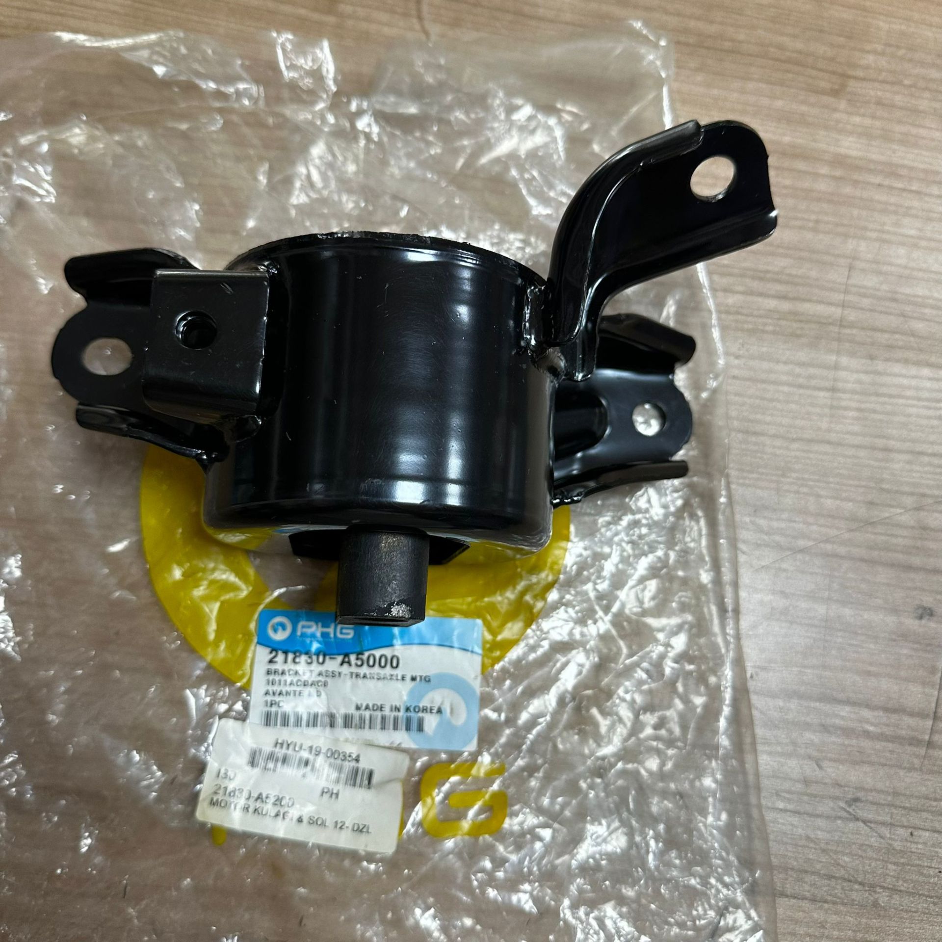 HYUNDAİ i30 Motor Kulağı Sol 2012-2016 21830A5000B Orijinal