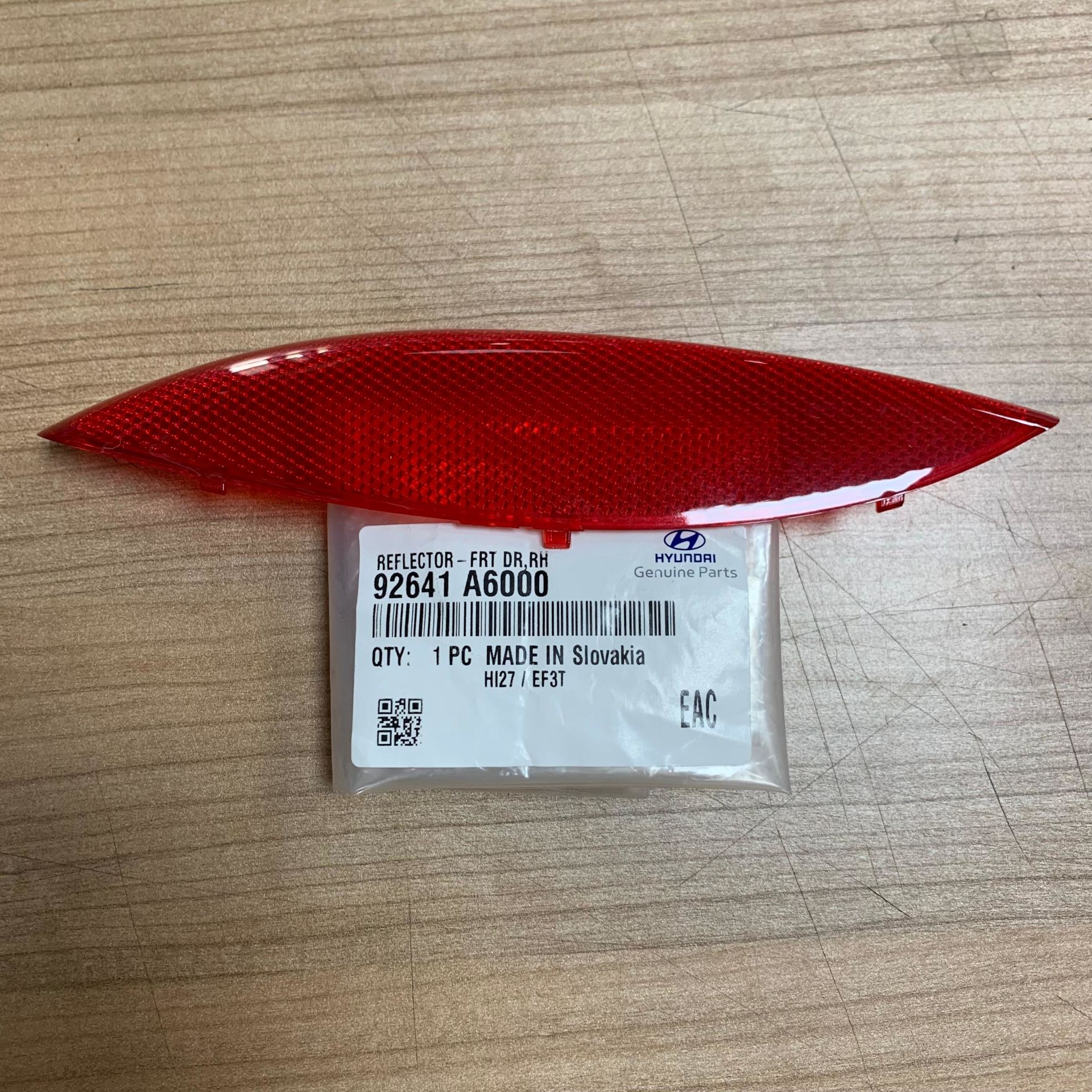 HYUNDAİ İ30 SAĞ ÖN KAPI REFLEKTÖRÜ 2012-2016 92641-A6000 ORİJİNAL