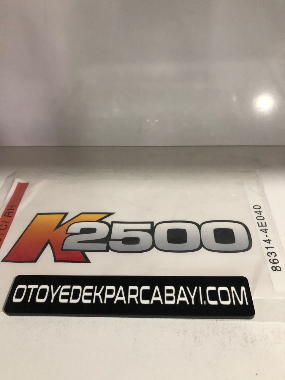 KİA BONGO K2500 YAZISI 863144E040