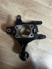 Hyundai İ30 2012-2016 Sağ Arka Taşıyıcı Yan sanayi (52720-A6200)