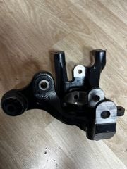 KİA Ceed Sol Arka Taşıyıcı 2012-2017 52710-A62000 Yan Sanayi
