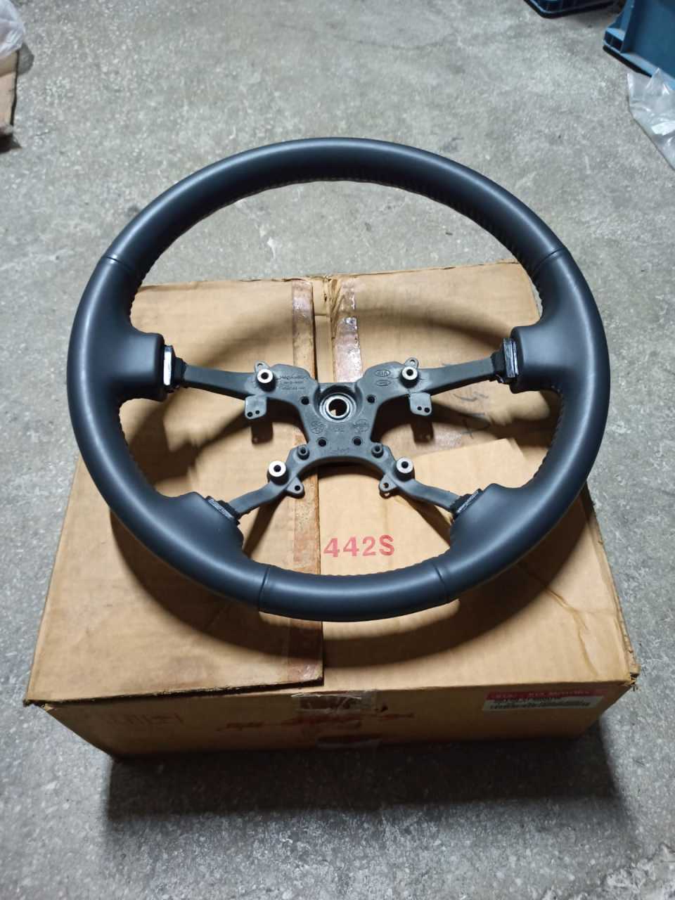 Kia Cerato Direksiyon Simidi (561202F600GW)