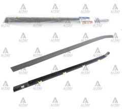 HYUNDAİ İ30 SAĞ ARKA KAPI CAM SIYIRICI 832202L000