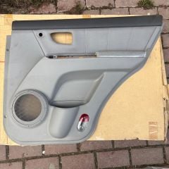 KİA SORENTO ARKA KAPI DÖŞEMESİ 2003-2009 833023E070J2C ORİJİNAL