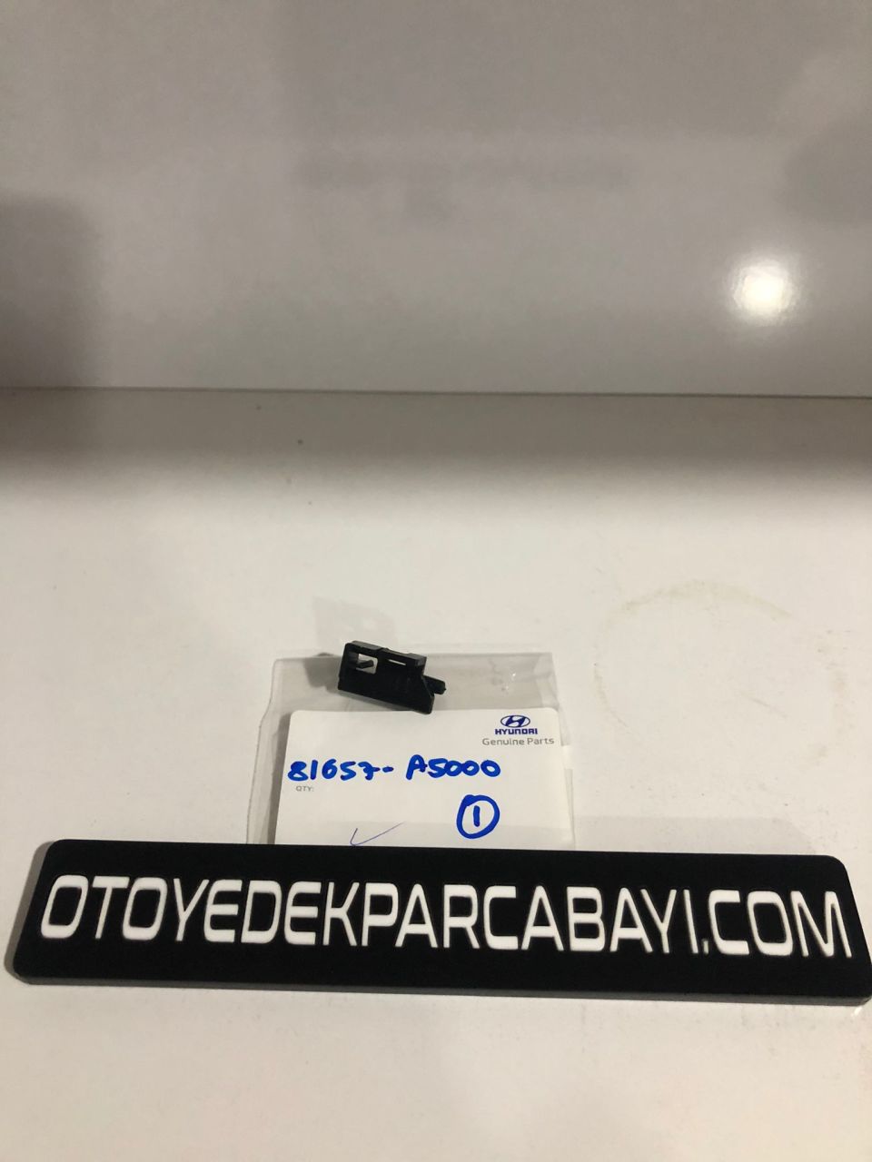 Hyundai i30 Perde Ayağı Sol Arka (Orijinal)