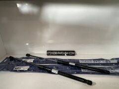 HYUNDAİ İ30 BAGAJ AMORTİSÖRÜ TAKIM JAPON(81770-A5000)