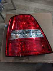 KİA SORENTO SOL ARKA STOP 2007-2009 924013E510 ORJİNAL
