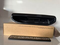 HYUNDAİ İ30 2017-2018 BAGAJ ACMA DÜĞME + YUVASI ORJİNAL (81720-g3000)