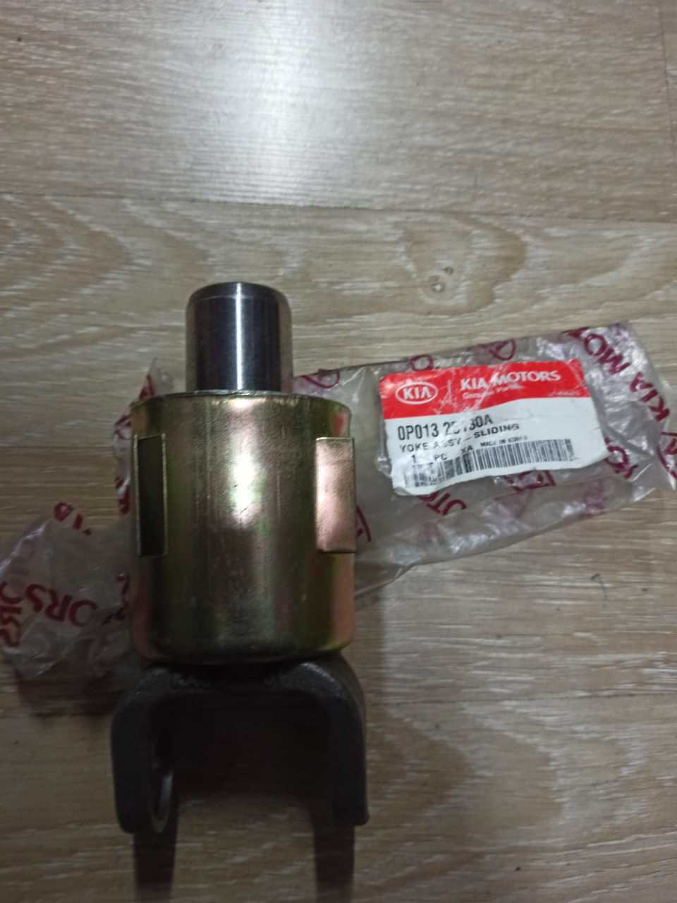 Kia Besta Şaft Kayıcı Orjinal (0P01325130A)