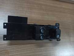 Hyundai İ30 Sol Cam Düğmesi İkili Yan Sanayi (935702L100)