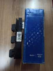 HYUNDAİ İ30 SOL CAM DÜĞMESİ DÖRTLÜ ORİJİNAL 93570-2L000