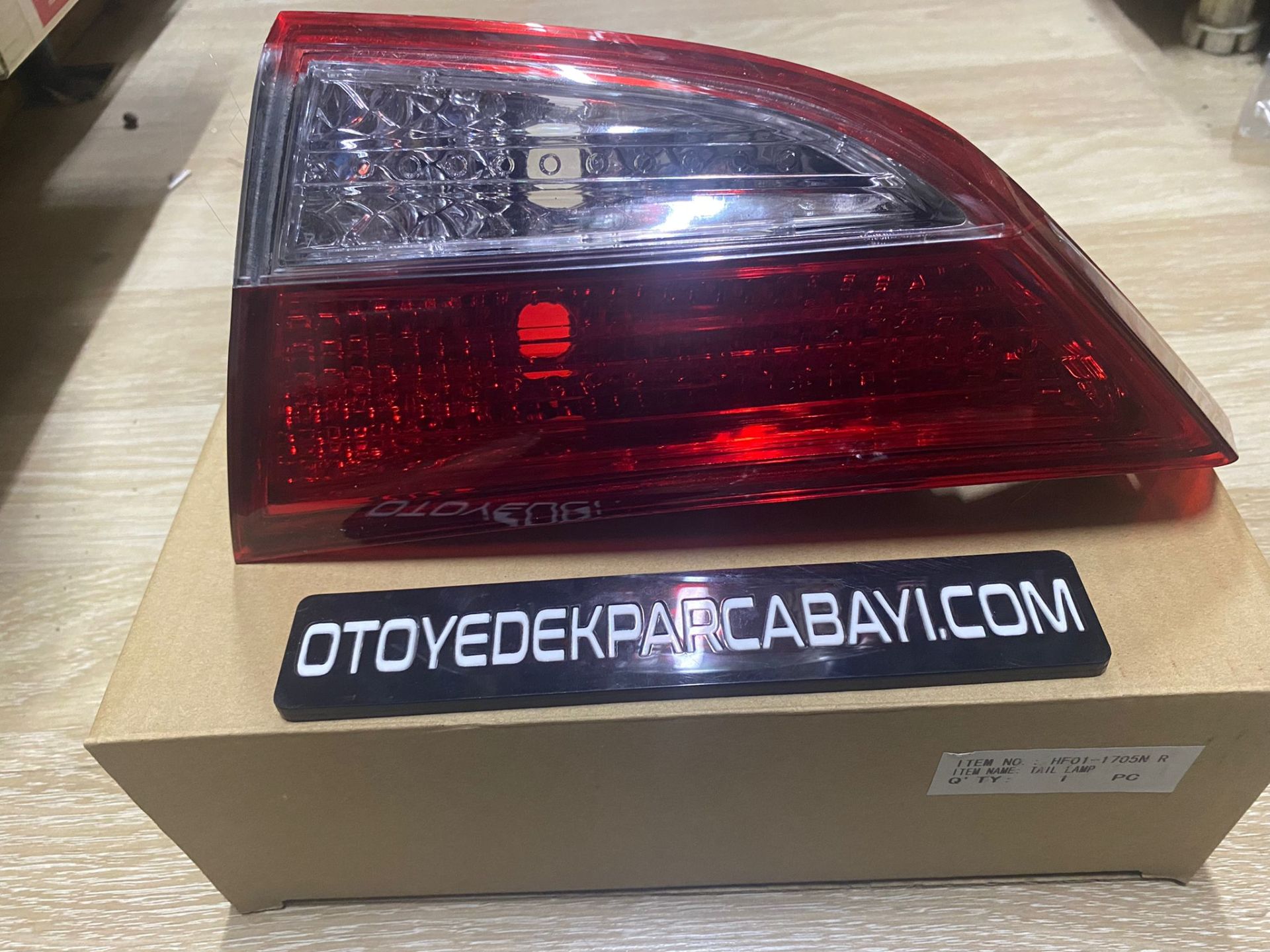 HYUNDAİ ELANTRA SAĞ İÇ STOP 2011-2014 92404-3X010 YAN SANAYİ